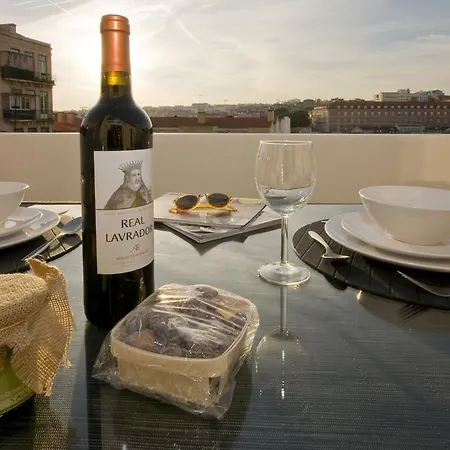 Mouraria Terrace By Homing Apartment Lissabon